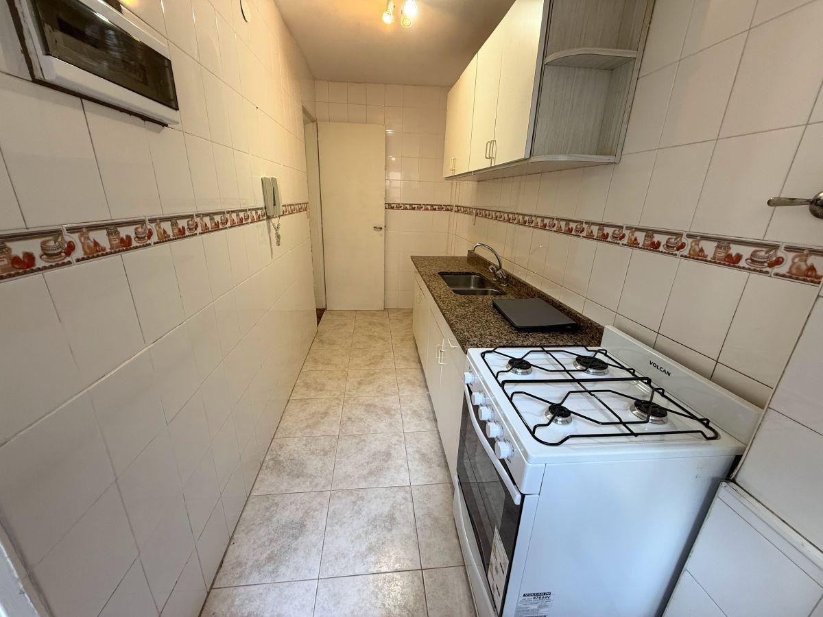 Foto de Departamento en alquiler 4 ambientes - Espacio guarda coches- Vicente, imagen 1
