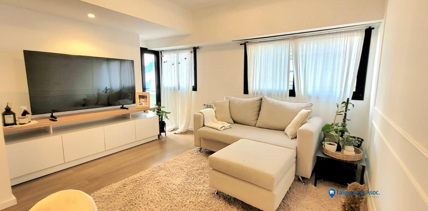 Foto de VENTA DEPARTAMENTO 3 AMBIENTES CON COCHERA Y BAULERA NUEVO SHOPPING, imagen 2