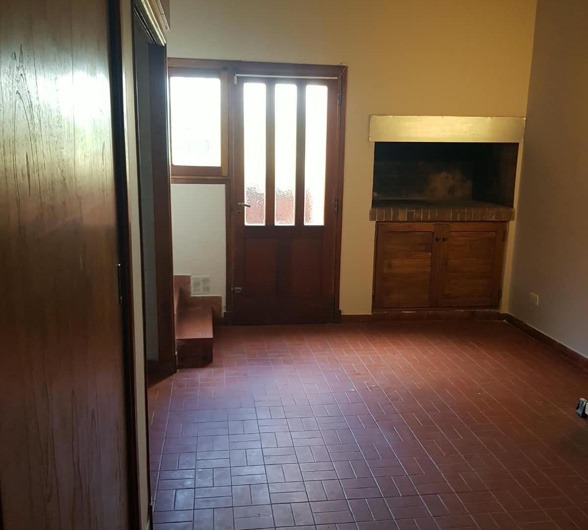 Foto de ALQUILER 24 MESES CHALET 3 AMBIENTES CON GARAGE Bº SAN CARLOS, imagen 1