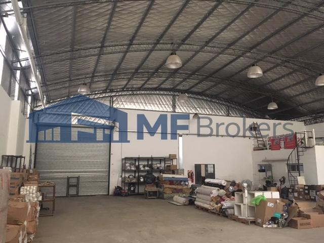 Foto de Excelente galpón 550 m2 planta libre en zona industrial Benavidez, imagen 3