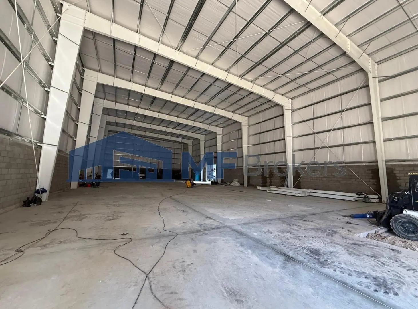 Galpón a estrenar en alquiler en parque industrial 2