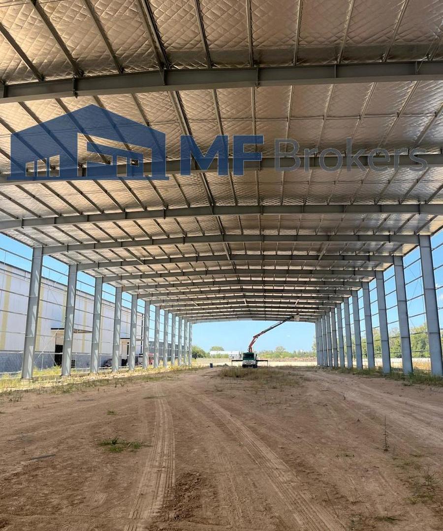 Foto de Excelente galpón AAA en alquiler en Ezeiza a estrenar, imagen 2