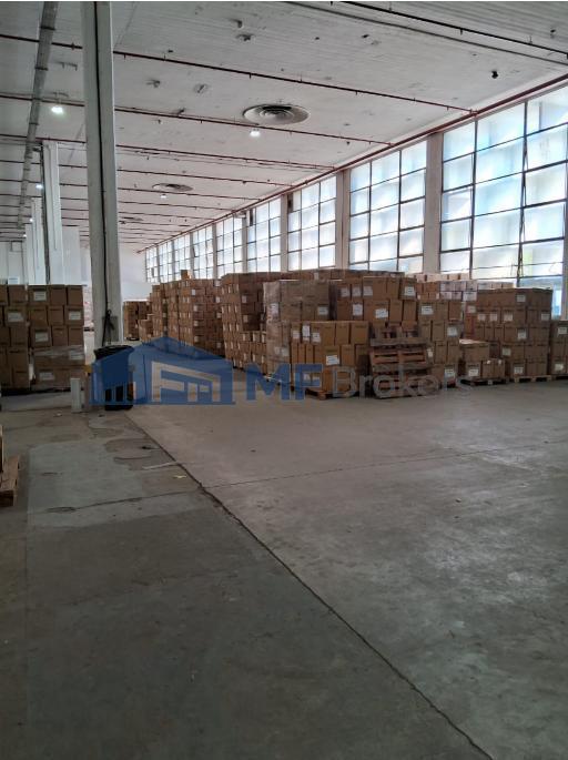 Foto de Excelente nave con sprinklers en predio cerrado seguridad 24 hs, imagen 1