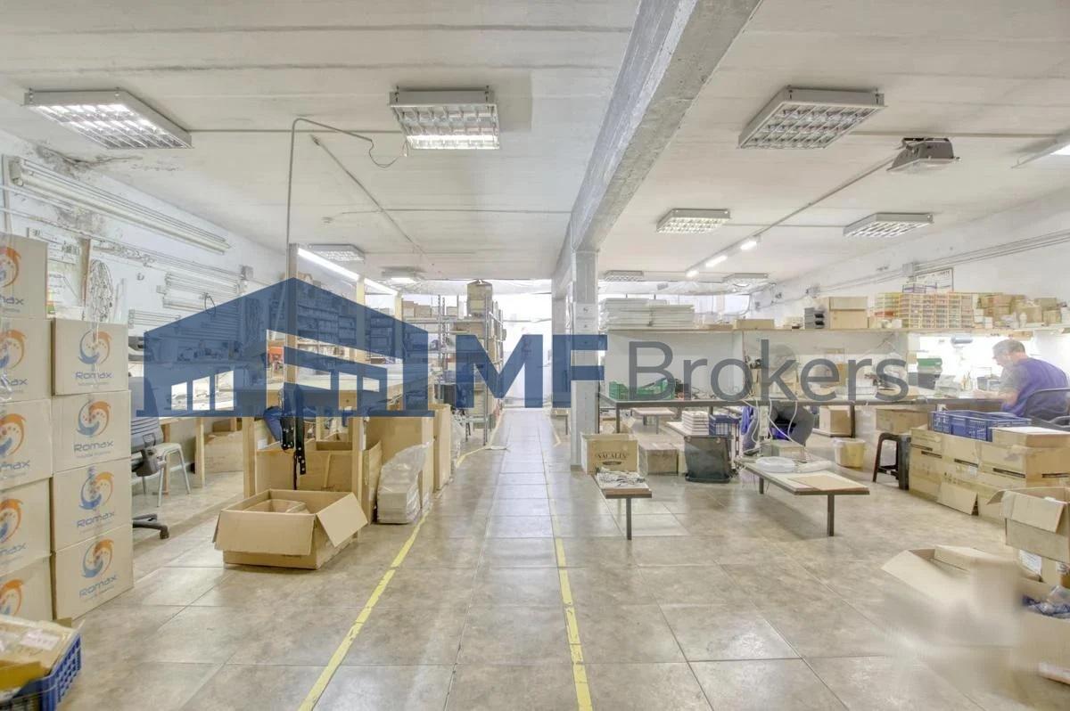 Foto de Venta Galpón en Munro, imagen 1