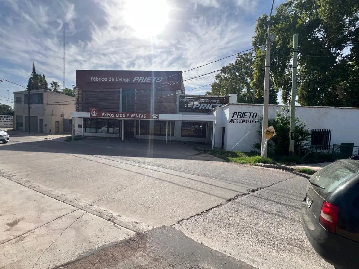 Vendo Local Comercial en Las Heras 1