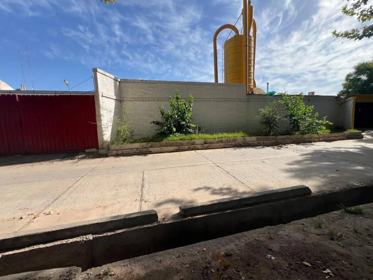 Vendo Local Comercial en Las Heras 3