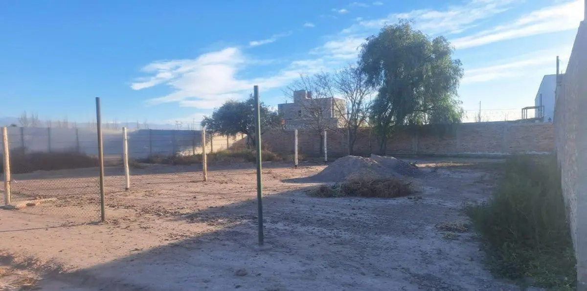 Vendo Lote en Barrio Rincones de Laprida, Maipú 5