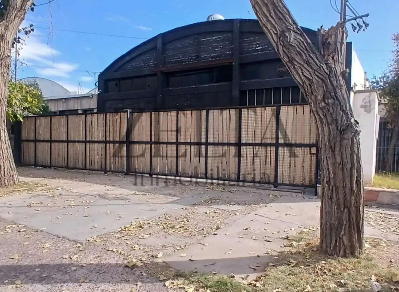 Alquilo Galpón en Maipú 5