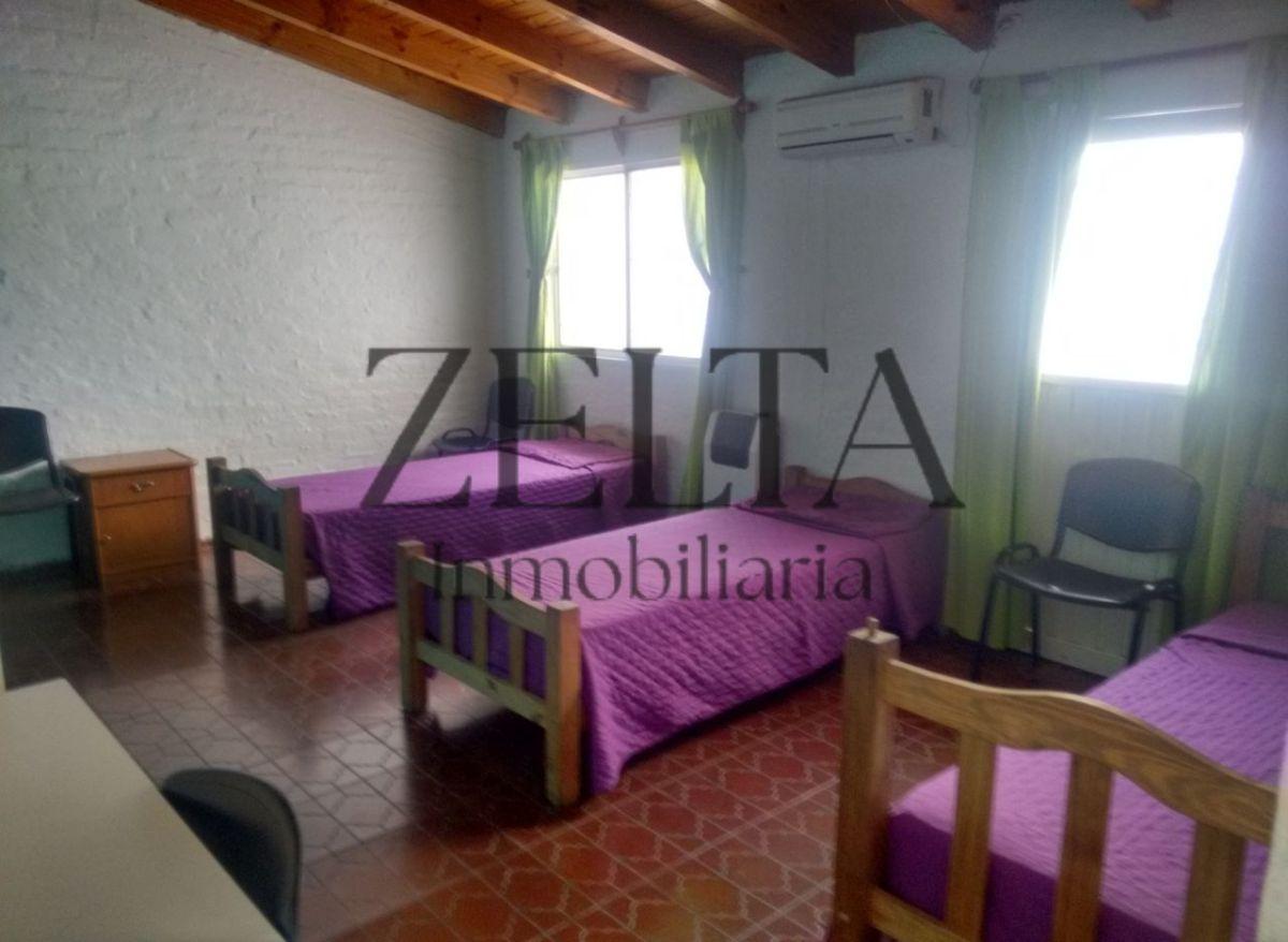 Foto de Vendo Terreno con Casa a Reciclar en Quinta Sección, Ciudad de Mendoza, imagen 3