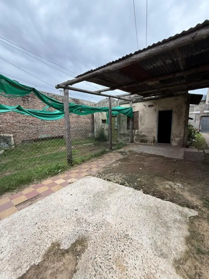 Casa a demoler — Calle Francia 4651 3
