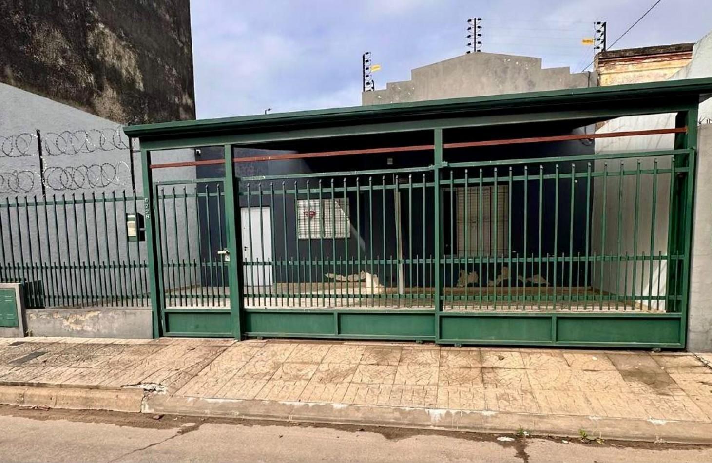 Foto de CASA EN VENTA - BARRIO MAYORAZ - PJE HUDSON 6228, imagen 1