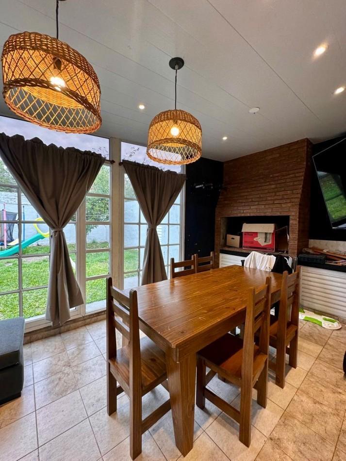 Foto de CASA EN VENTA - BARRIO MAYORAZ - PJE HUDSON 6228, imagen 3