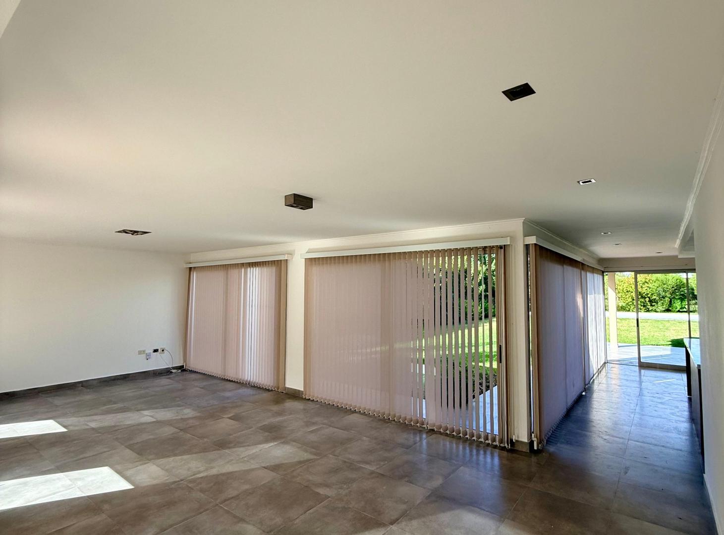Foto de Casa en alquiler en Lomas de City Bell, imagen 3