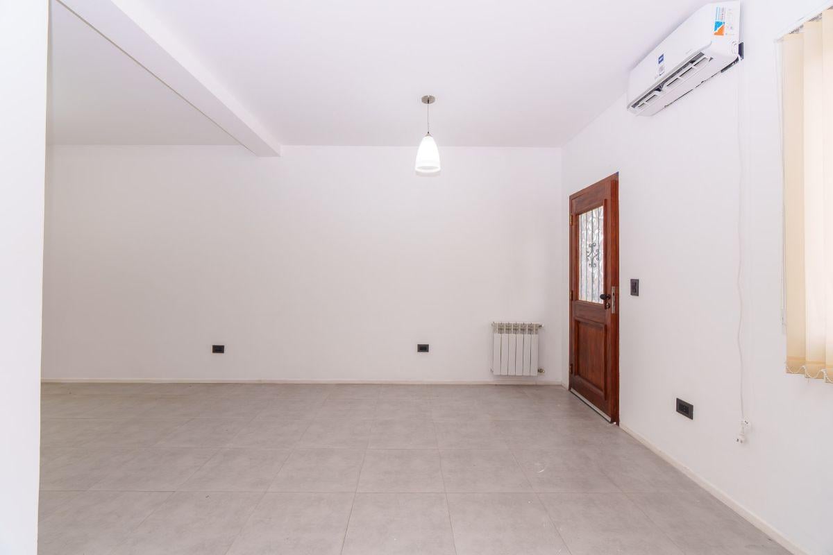 Foto de PH con 2 habitaciones en alquiler en City Bell, imagen 5