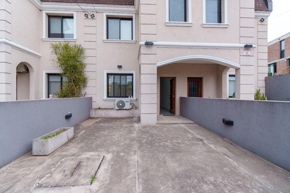 Foto de PH con 2 habitaciones en alquiler en City Bell, imagen 3