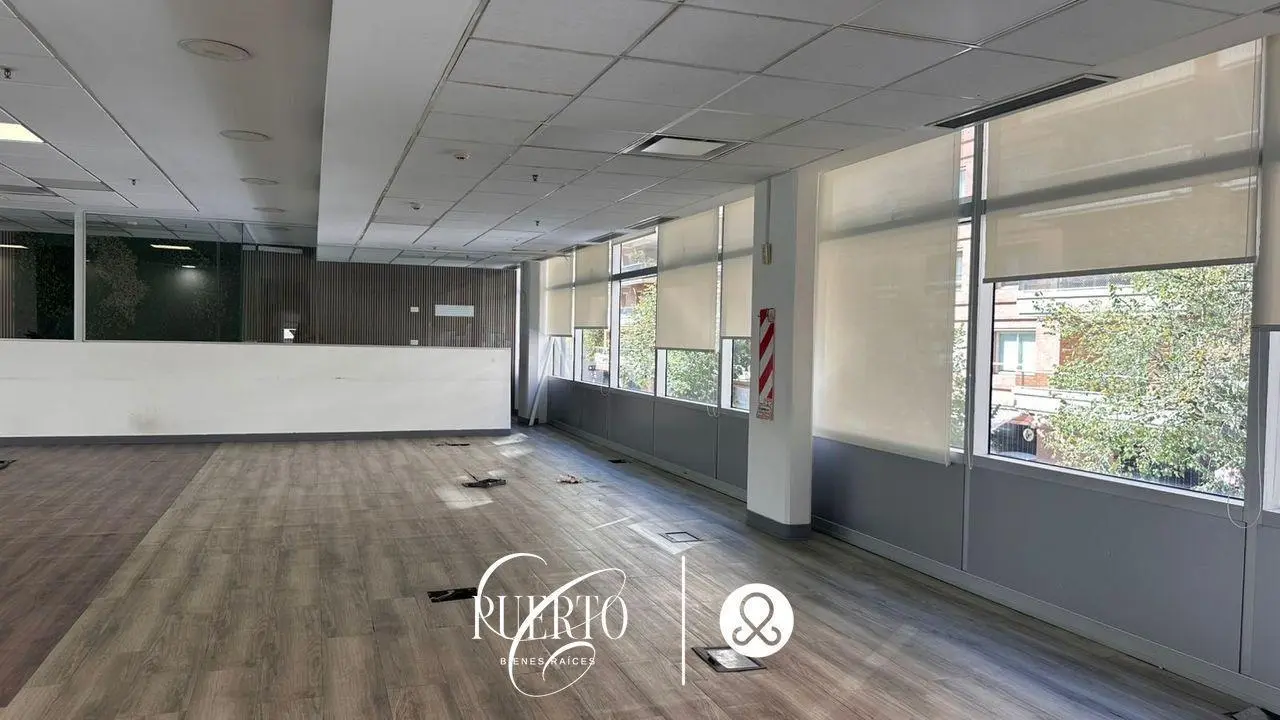 Alquiler oficina corporativa de 380 m2 con cochera en Puerto Madero 3