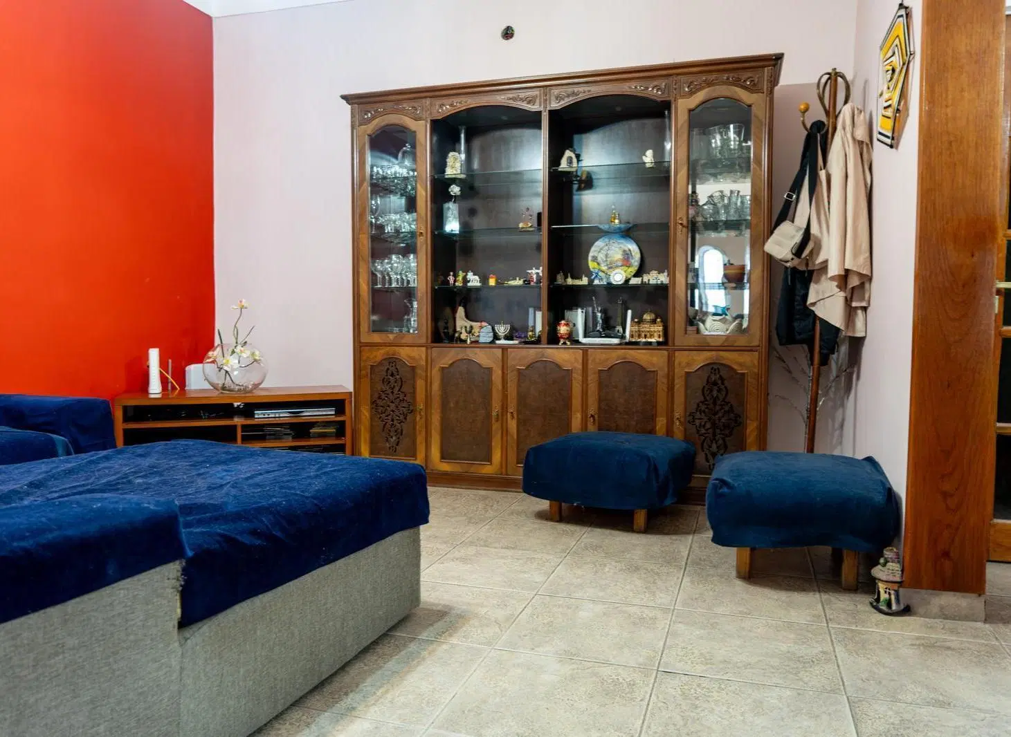 Venta Casa 6 ambientes 350 m2 jardín y quincho en Castelar 5