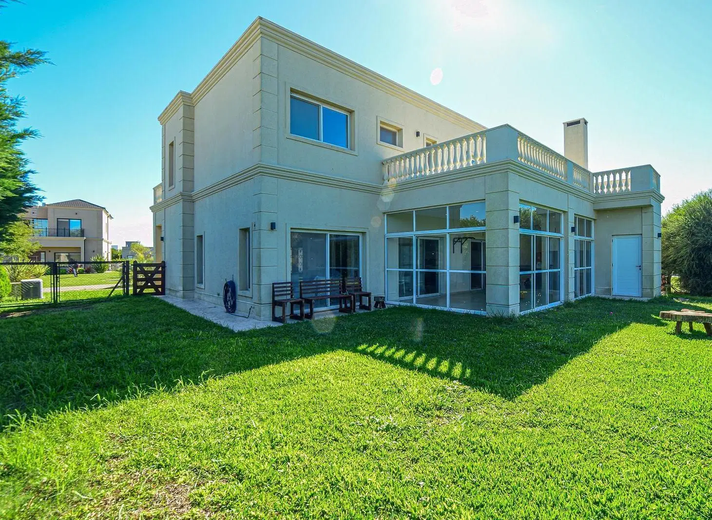 Venta casa 4 ambientes 212,47 m² jardin parrilla Barrio Los Talas Canning 2