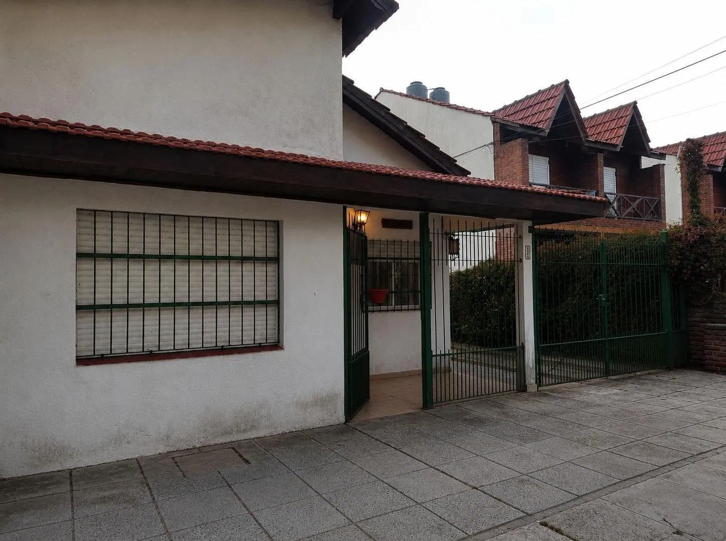 Venta casa 4 ambientes 90 m² jardín parrilla y entrada para auto San Bernardo 5