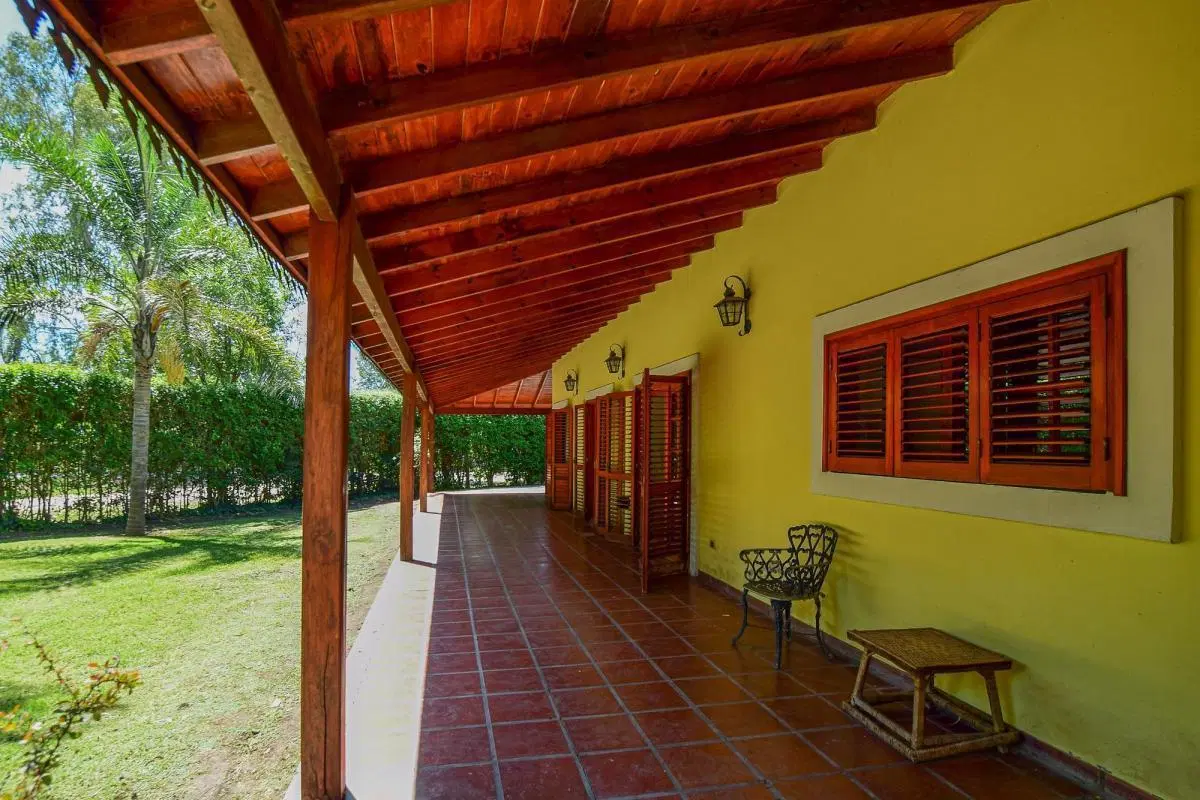 Venta casa 4 ambientes 372 m2 con pileta y parrilla en Ezeiza 5