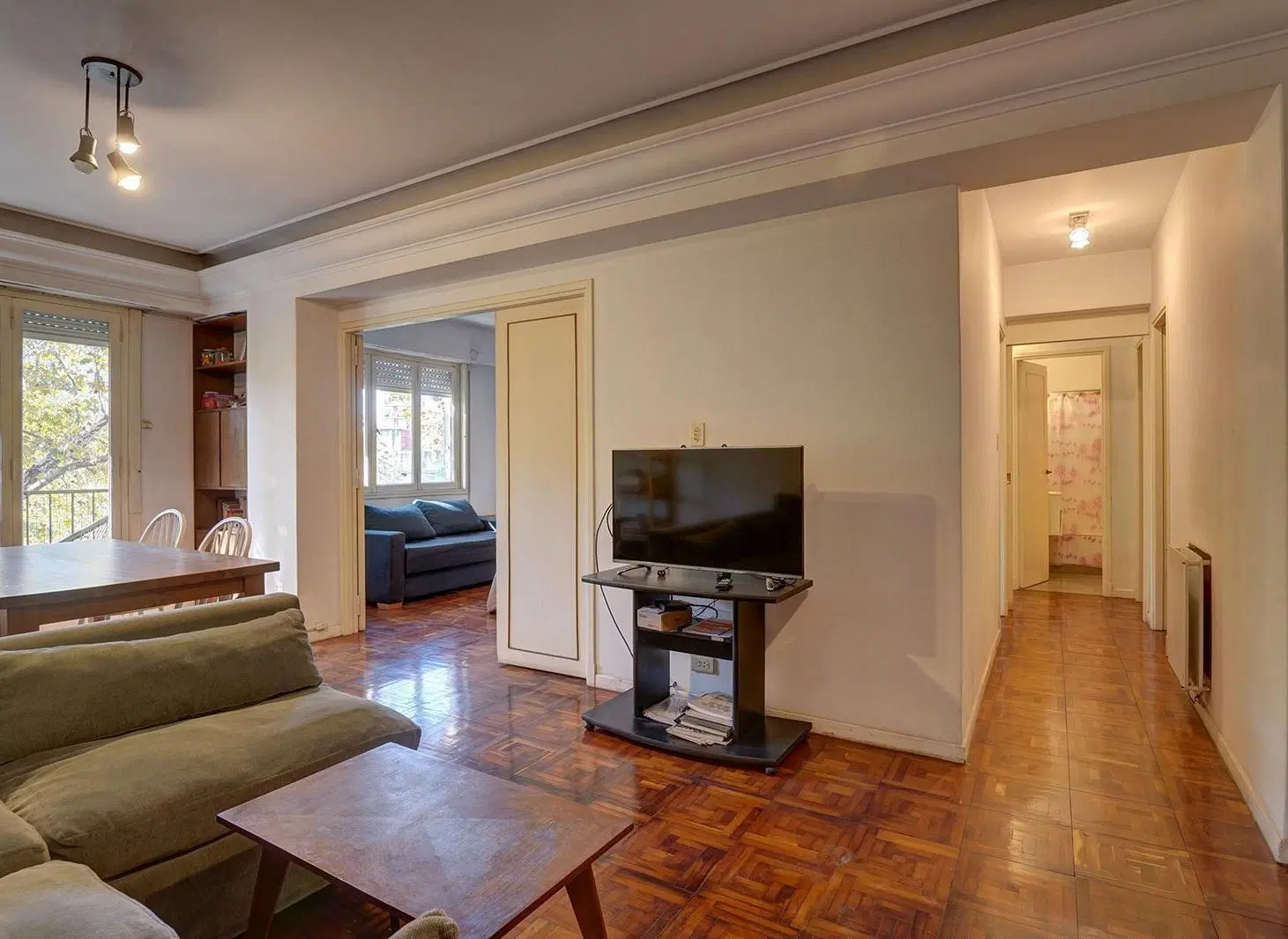 Venta Departamento 5 ambientes con balcón 107 m2 en Cid campeador Caballito 4