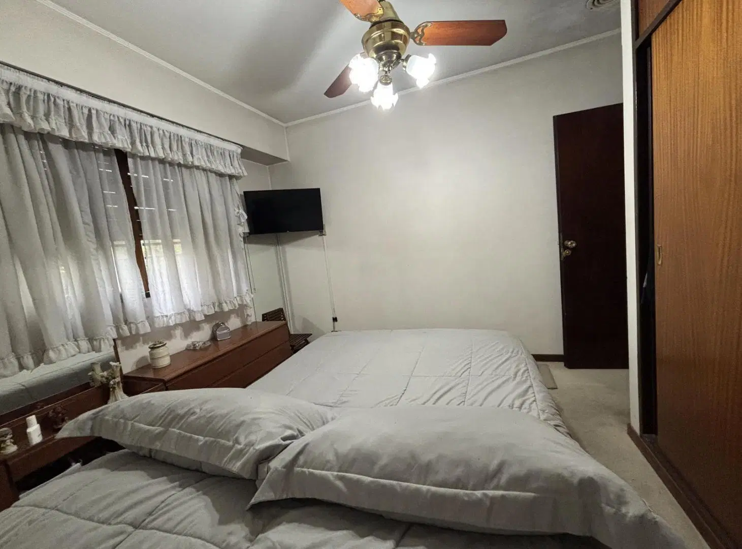 Venta Casa 4 ambientes 127 m2 Quincho en Monte Castro 8