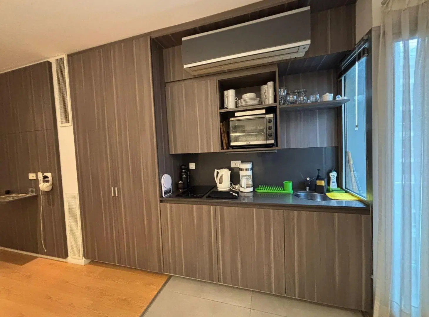 Alquiler departamento monoambiente con balcón en Recoleta 3