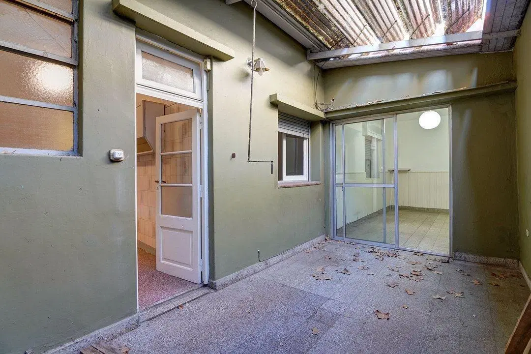 Venta Casa de 6 ambientes doble terraza Vélez Sársfield 5
