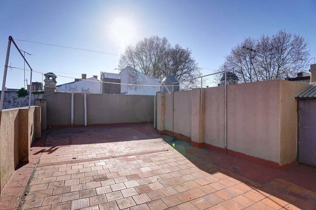 Venta Casa de 6 ambientes doble terraza Vélez Sársfield 8