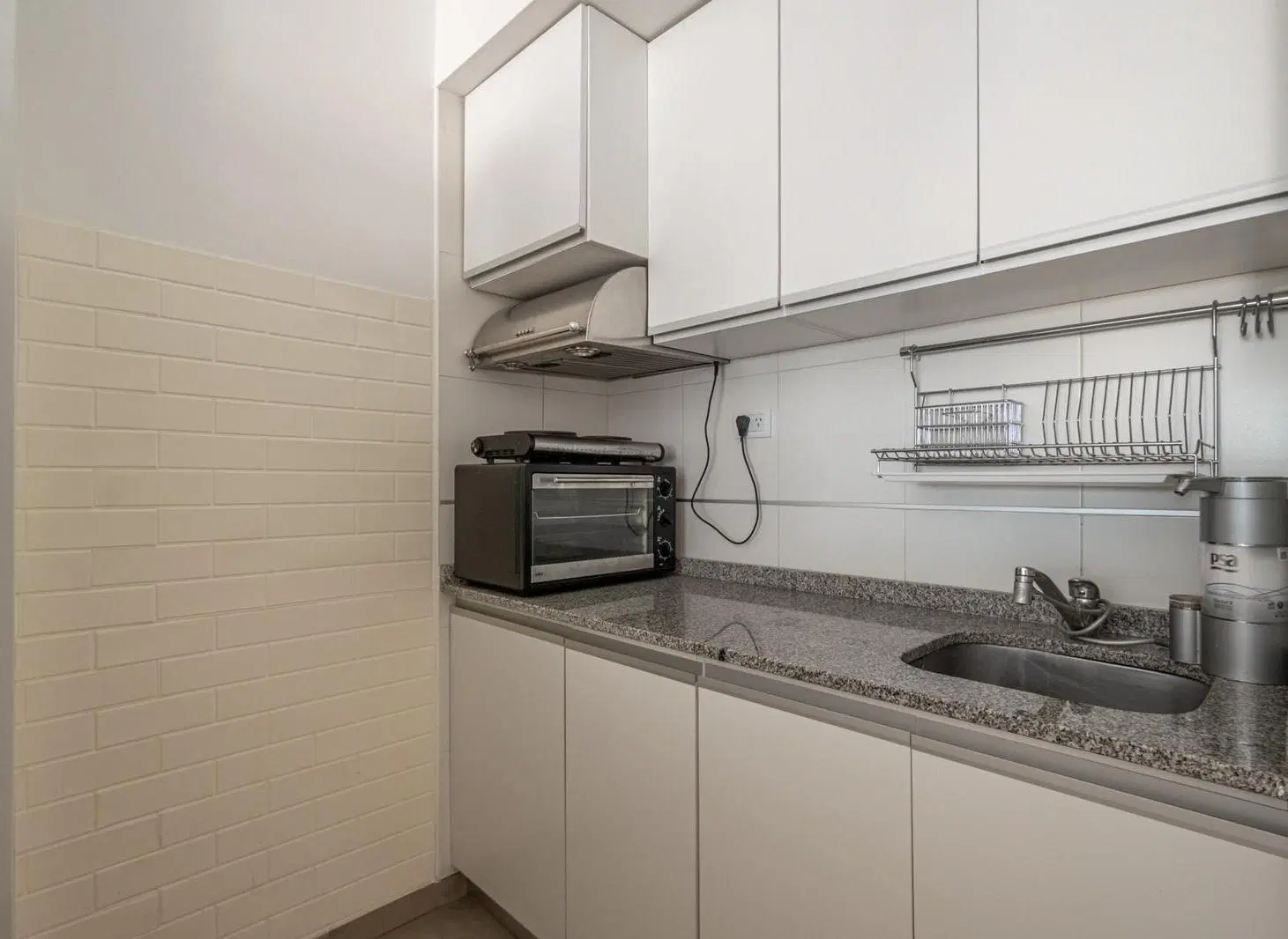 Venta Monoamiente con 33 m2 y balcón en Monserrat 5