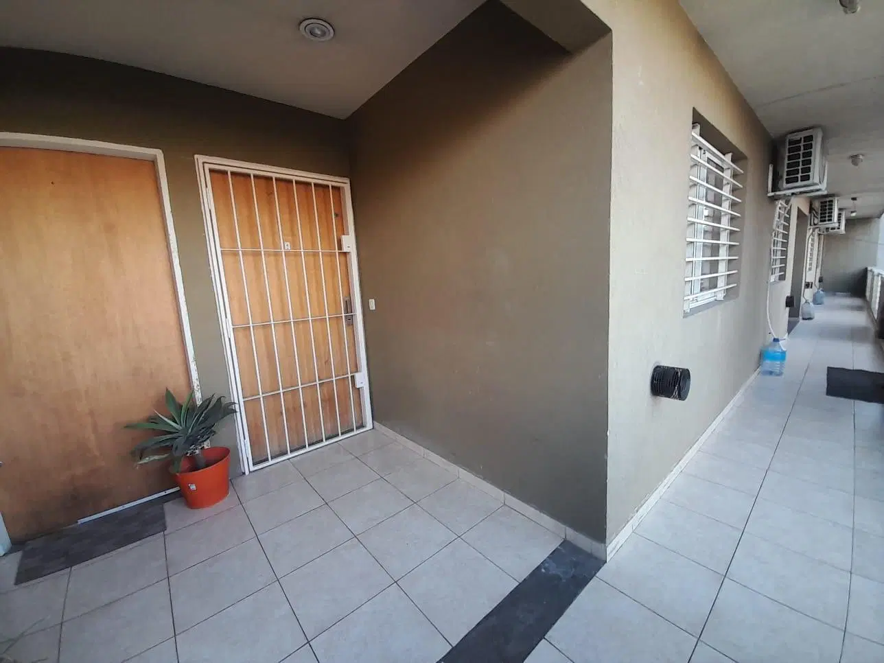 Venta Departamento 2 ambientes 37.5 m2 balcon y cochera José C Paz 8