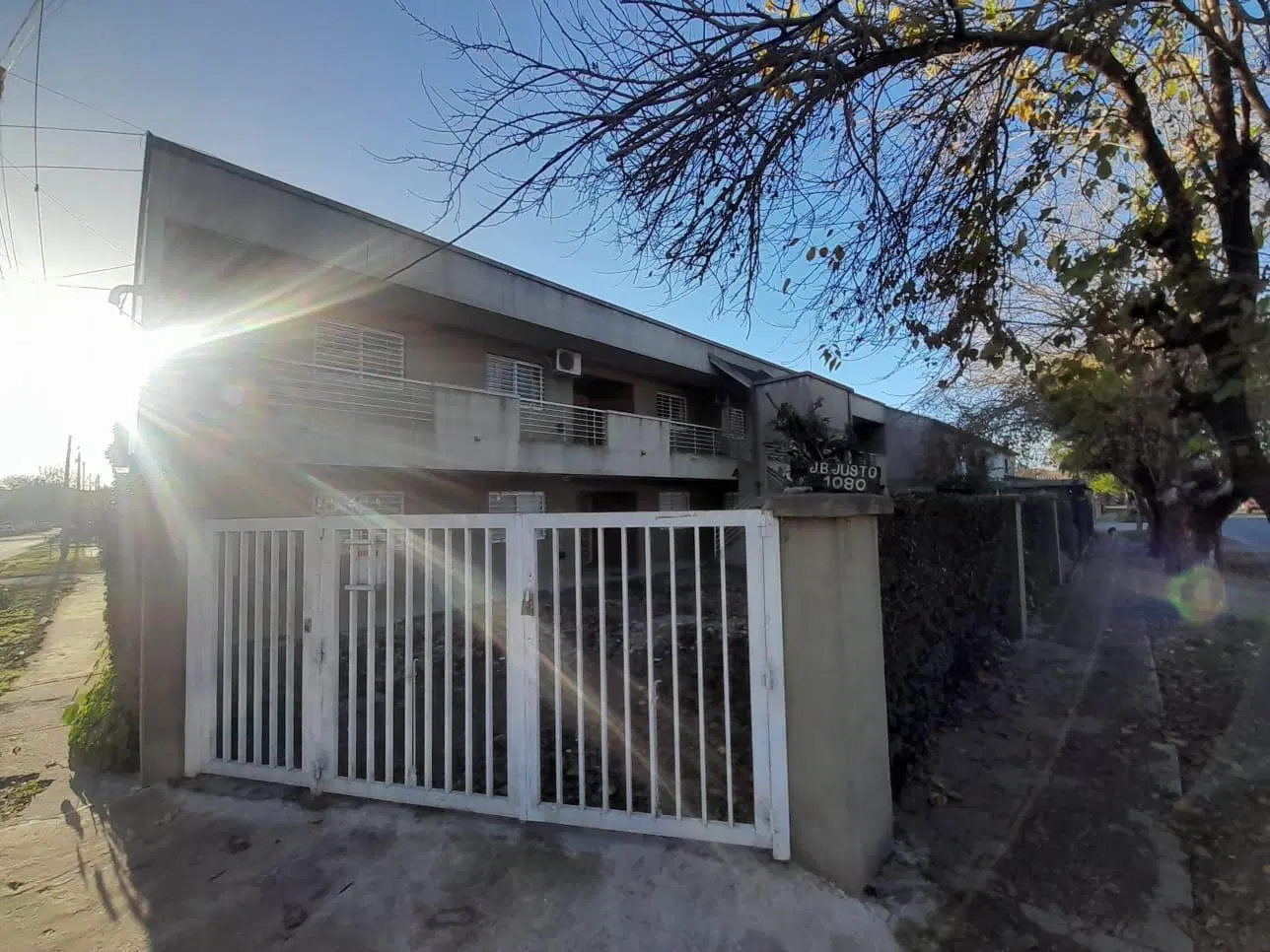 Venta Departamento 2 ambientes 37.5 m2 balcon y cochera José C Paz 3