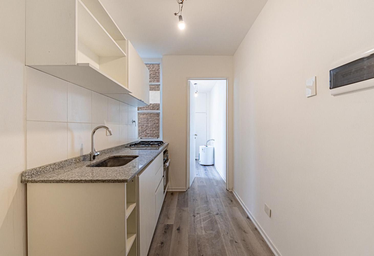 Foto de Venta departamento 2 ambientes 49 m² con balcón y baulera Microcentro, imagen 4