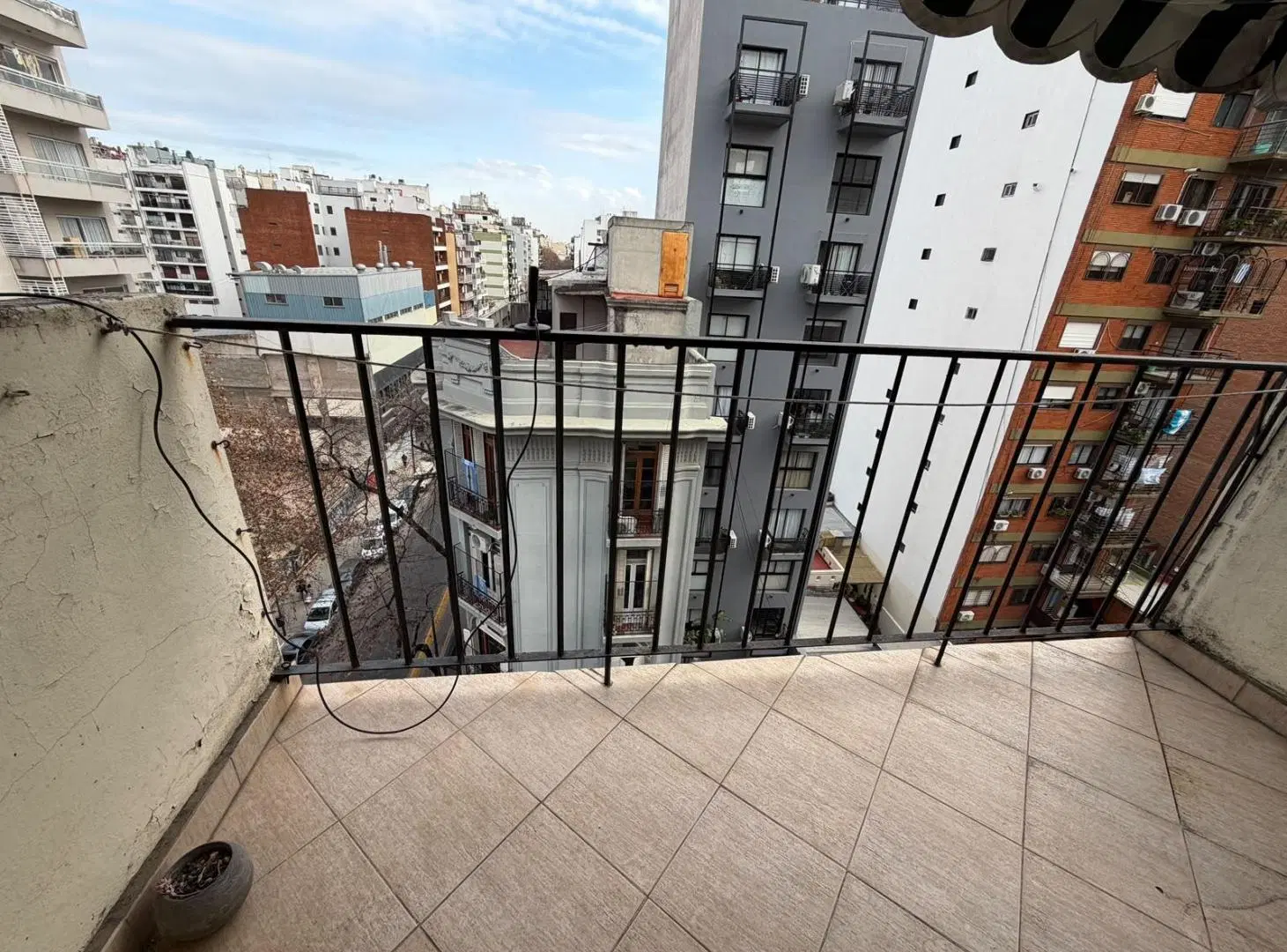 Venta Departamento 3 ambientes con balcón en Almagro 3