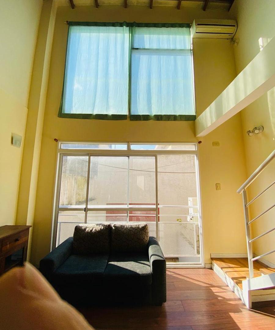 Foto de Venta PH 2 ambientes con patio en Parque Avellaneda, imagen 1