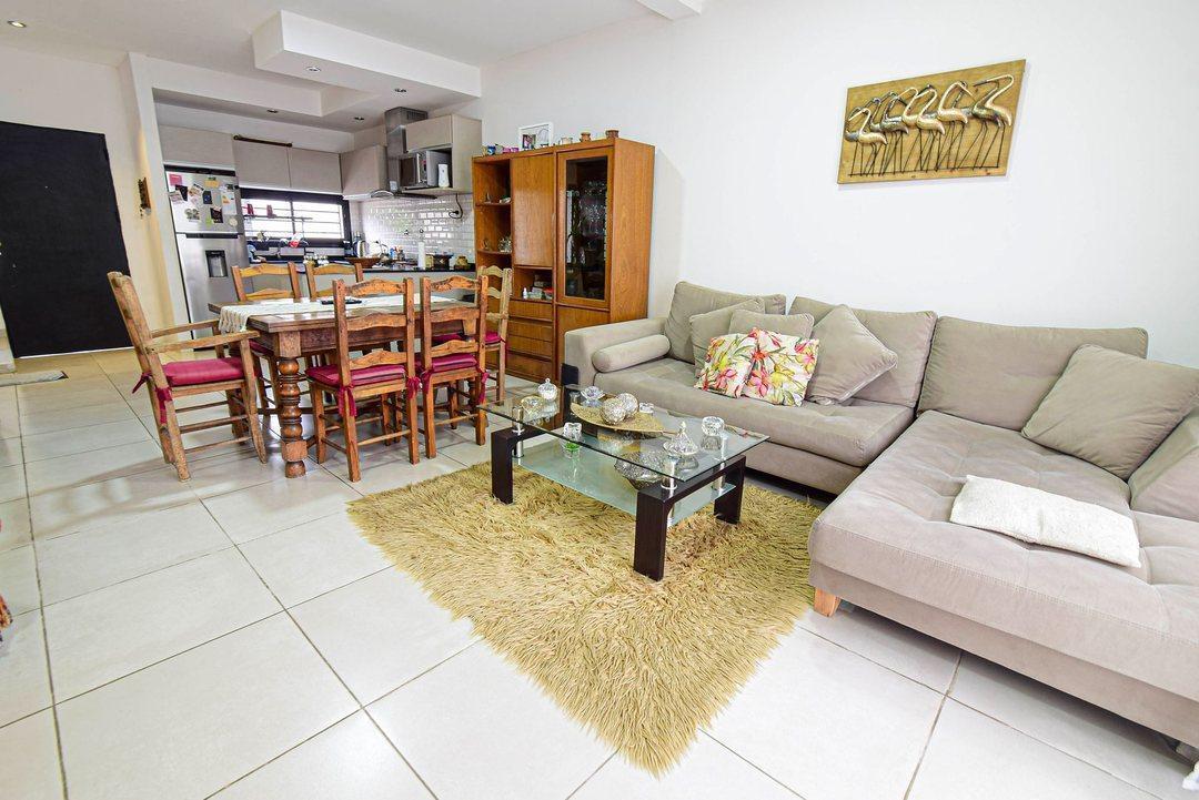Foto de Venta Casa Dúplex 3 ambientes Esteban Echeverría, imagen 4