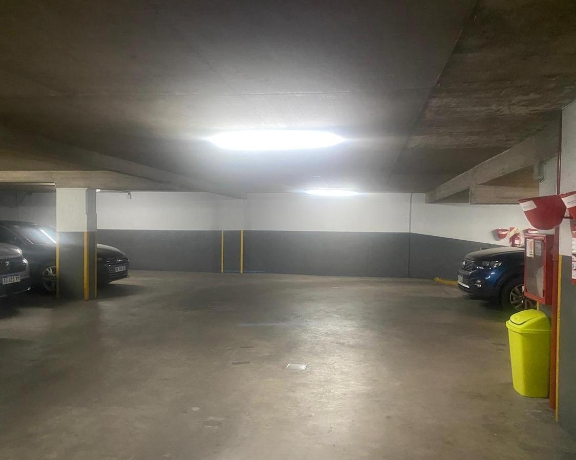 Foto de Venta Cochera fija cubierta en Recoleta, imagen 1