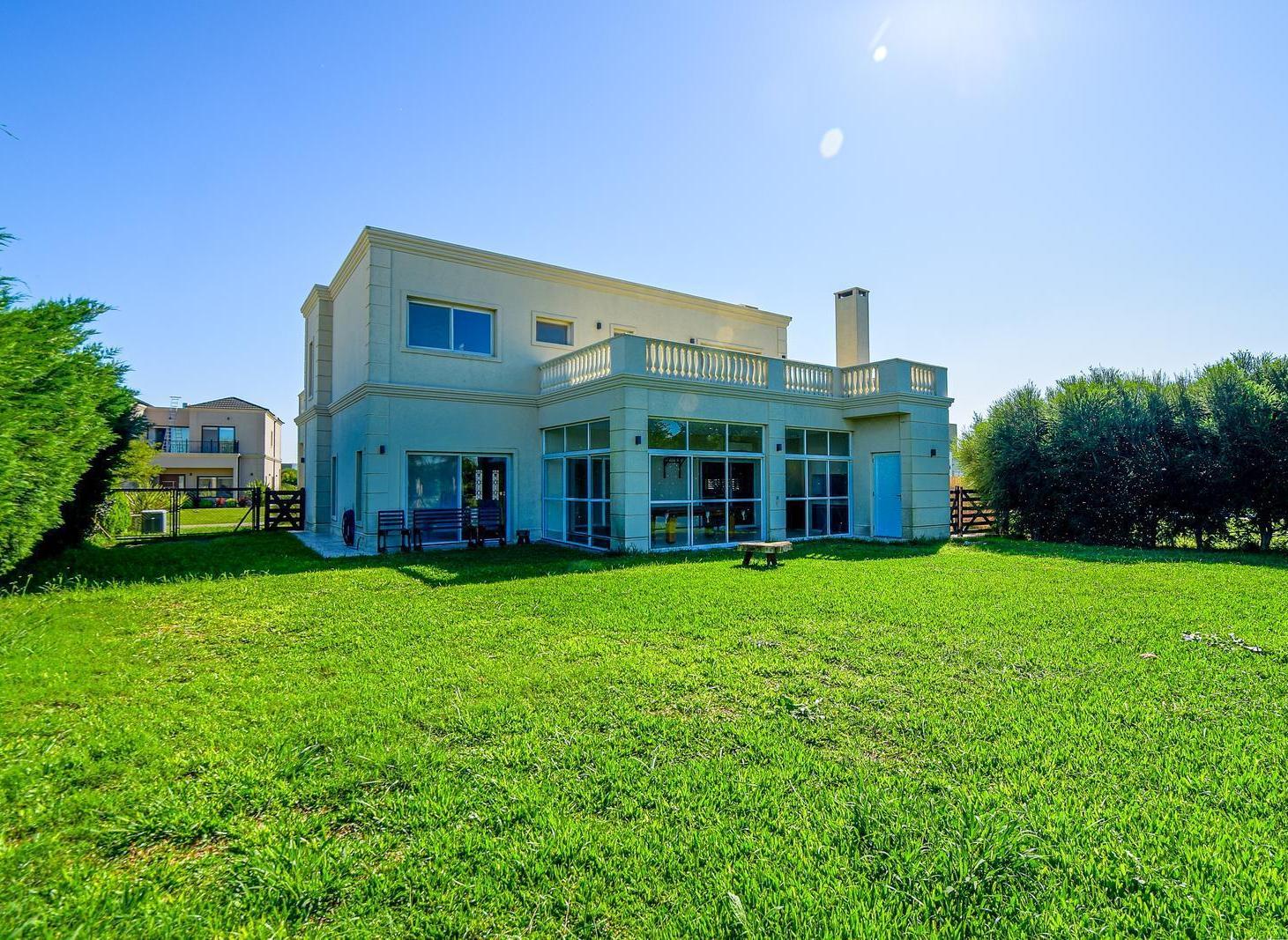 Foto de Venta casa 4 ambientes 212,47 m² jardin parrilla Barrio Los Talas, imagen 4