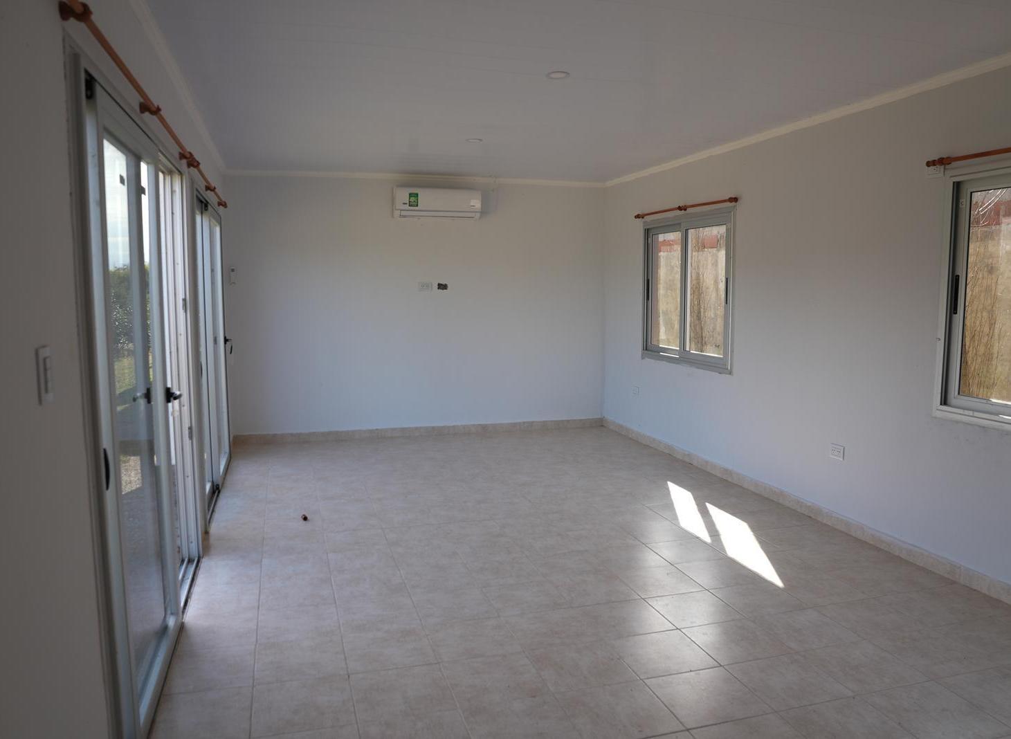 Foto de Venta Monoambiente tipo loft de 89 m2 cochera y parque en Colón Entre, imagen 2