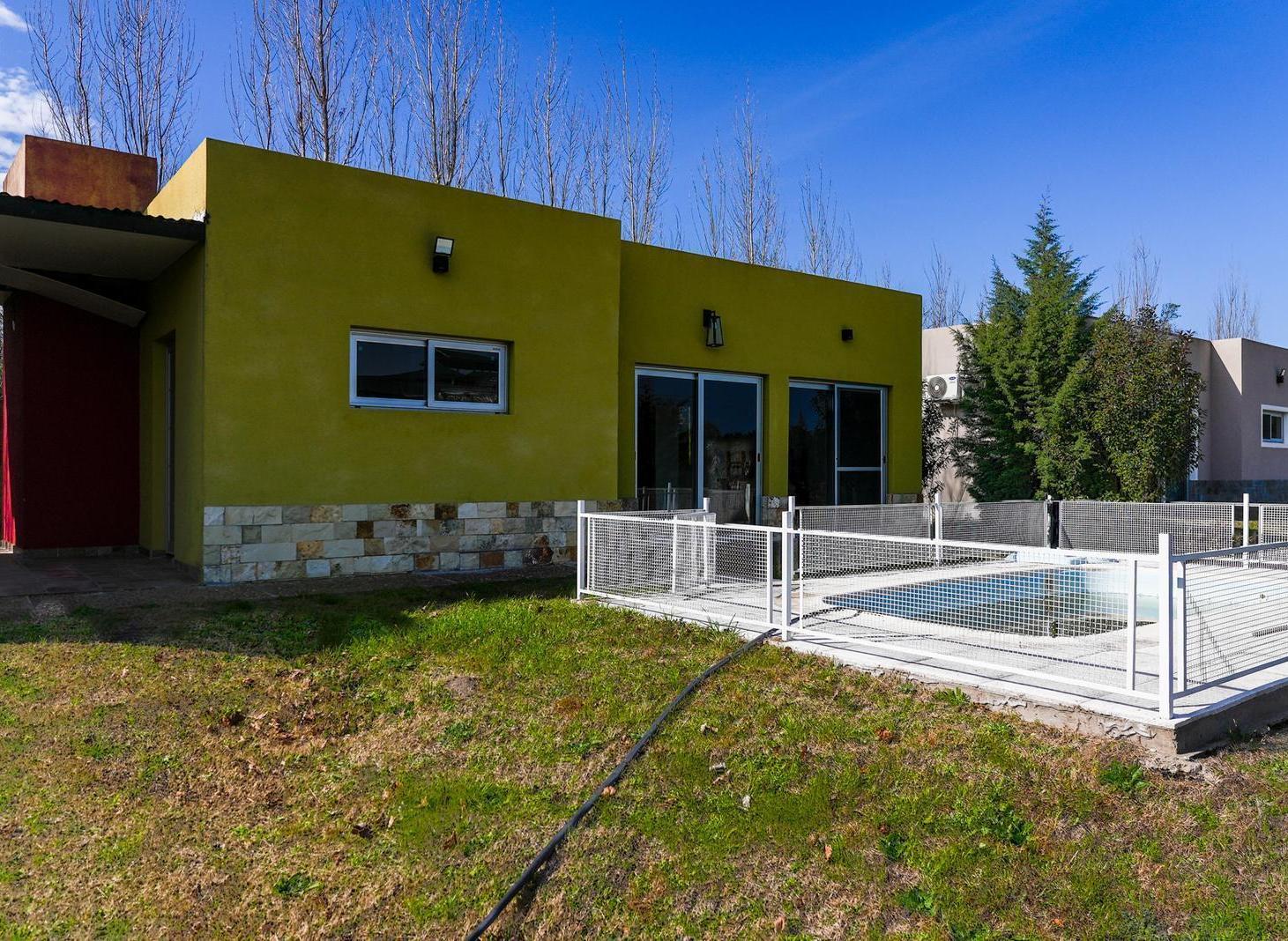 Foto de Venta Casa tipo Loft con pileta y quincho en Colón Entre Ríos, imagen 4