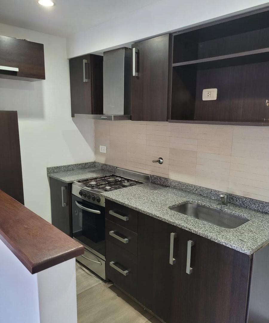 Foto de Venta PH 3 ambientes con parrilla y patio en Quilmes, imagen 3