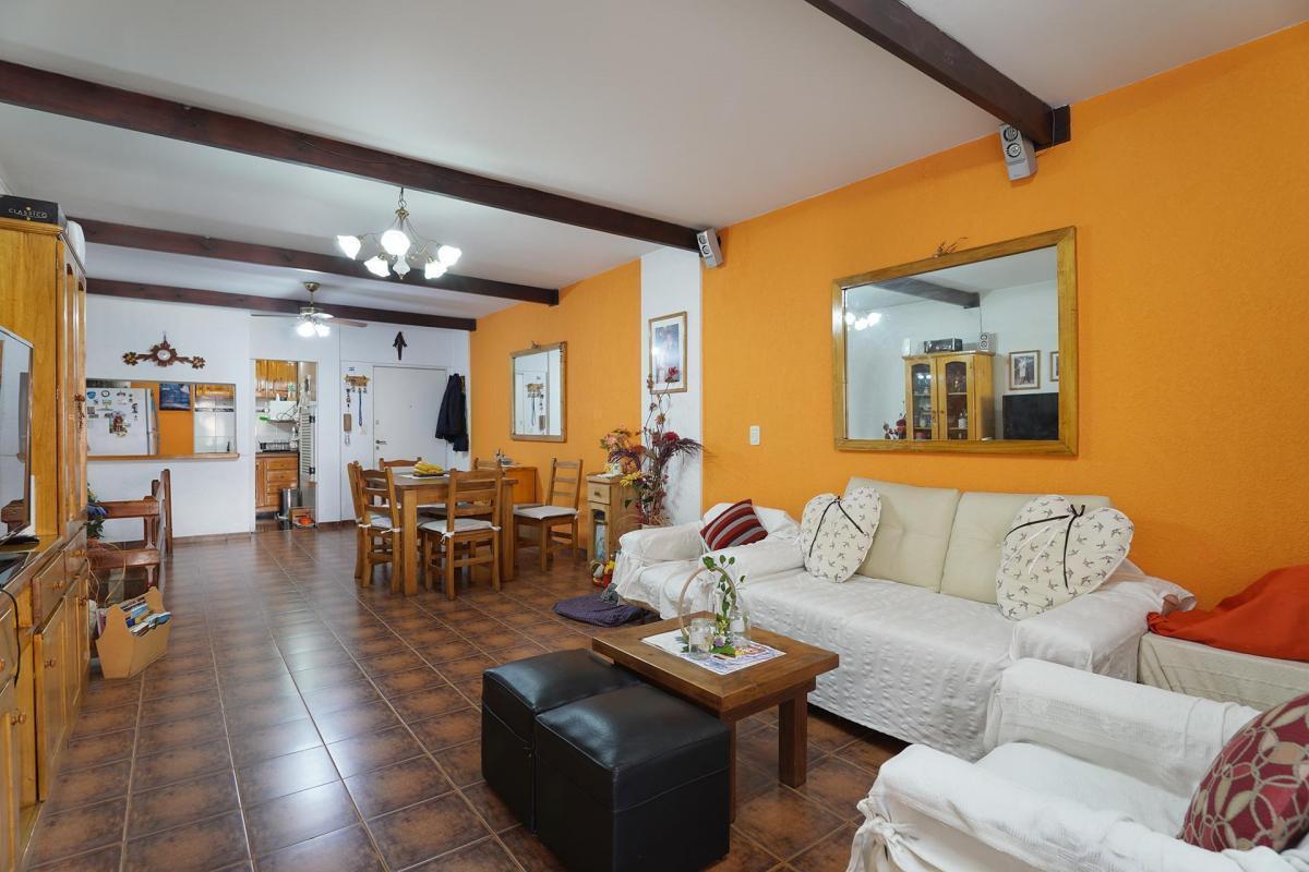 Foto de Venta Departamento 3 Ambientes con Jardín y Quincho en Balvanera, imagen 2