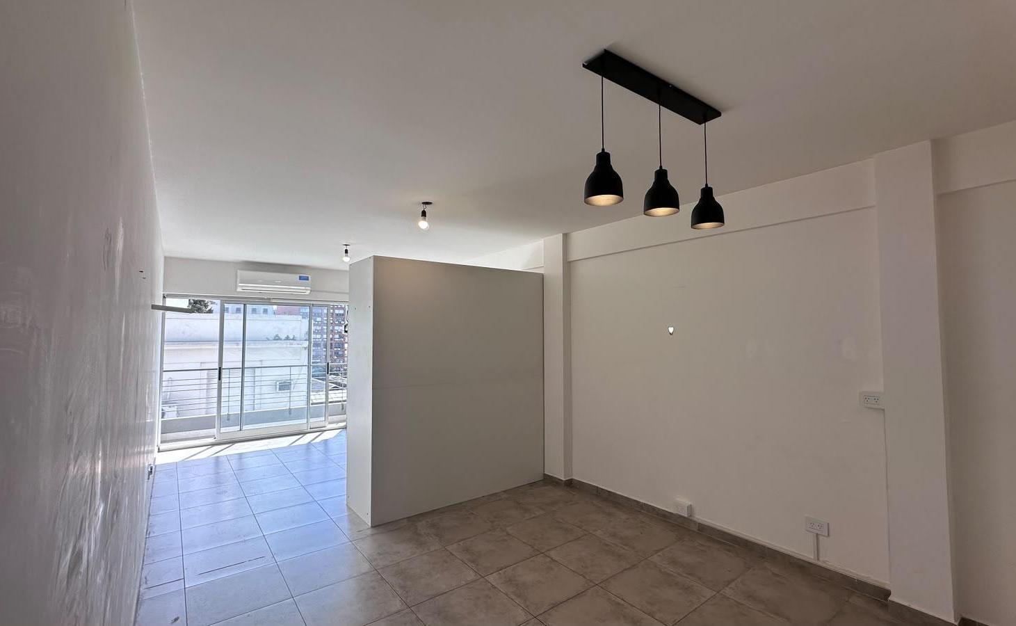 Foto de Venta monoambiente 35 m2 con balcón en Monserrat, imagen 4