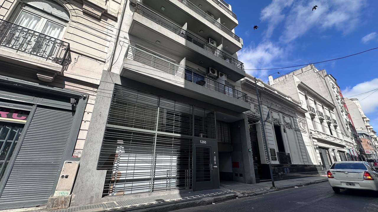 Foto de Venta monoambiente 35 m2 con balcón en Monserrat, imagen 5