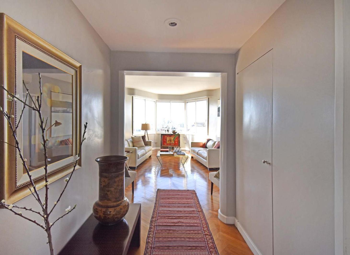 Foto de Venta Departamento 4 ambientes más dependencia en Edificio Kavanagh, imagen 4