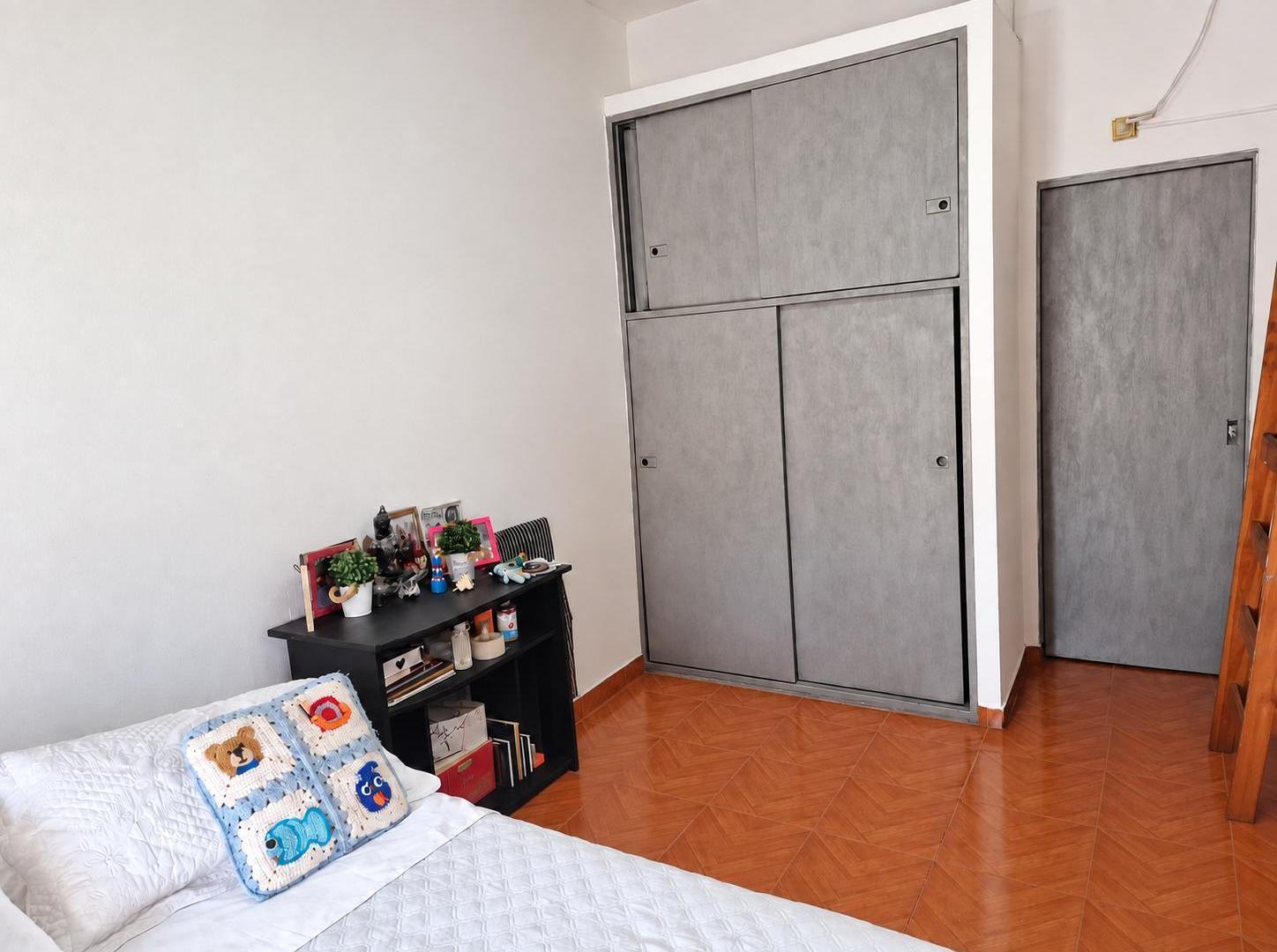 Foto de Venta casa 5 ambientes de 118 m2 con patio en Mataderos, imagen 3