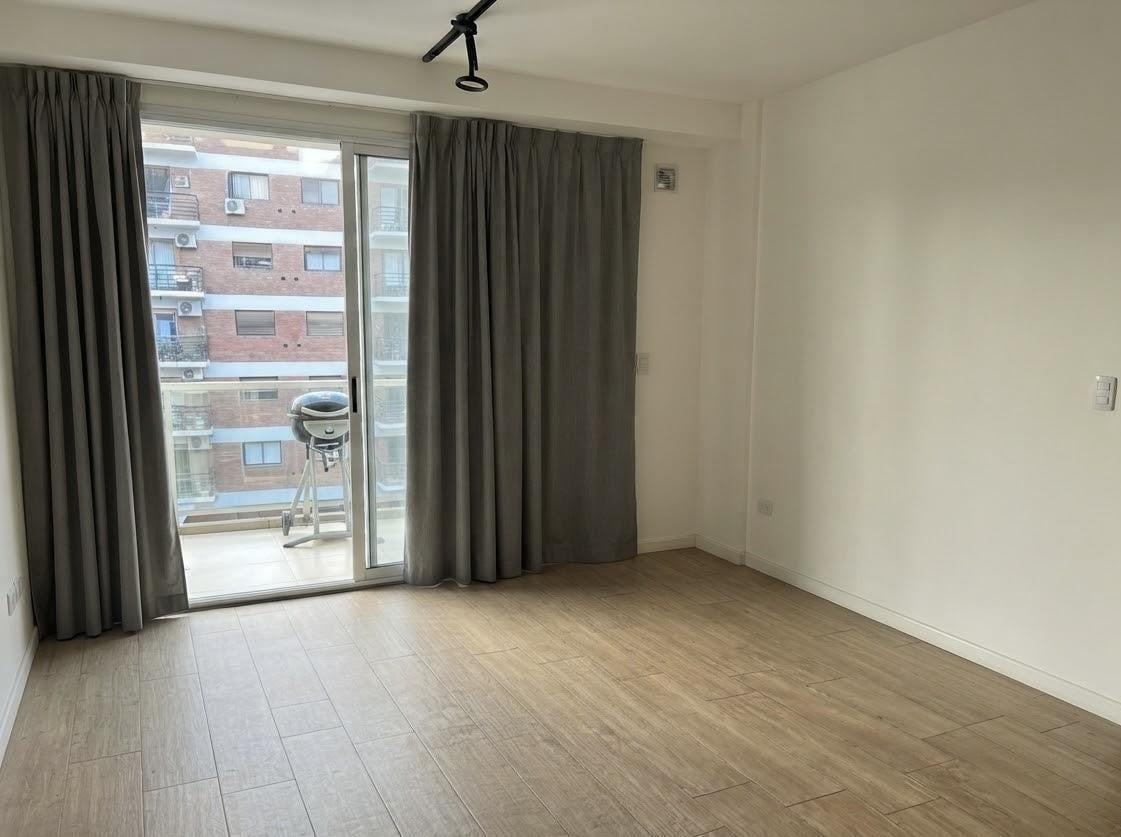 Foto de Alquiler departamento 2 ambientes con balcón en Las Cañitas, imagen 3