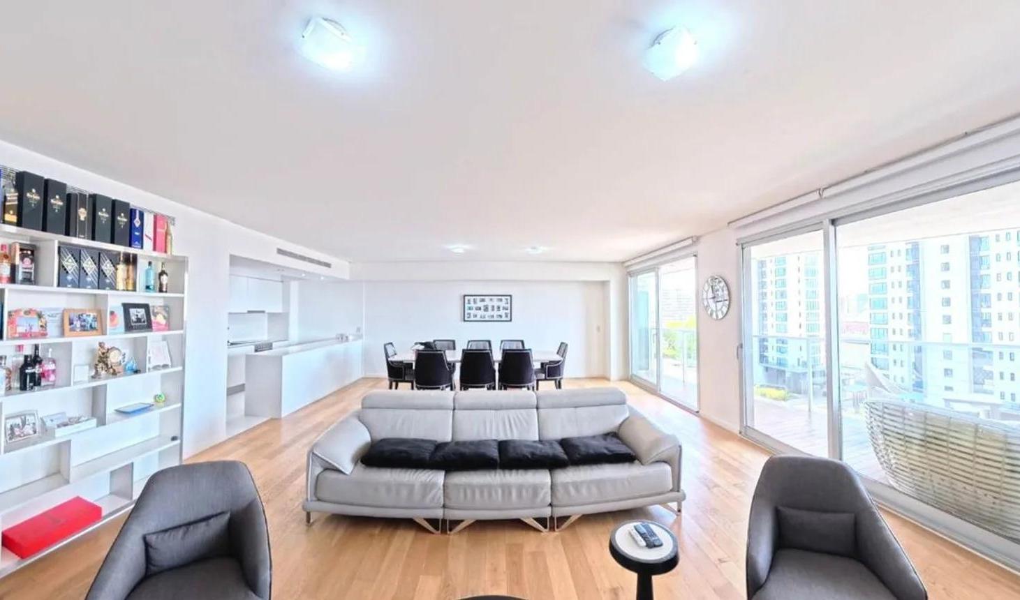 Foto de Venta departamento 4 ambientes con 217 m2 balcón en Torre Harbour, imagen 1