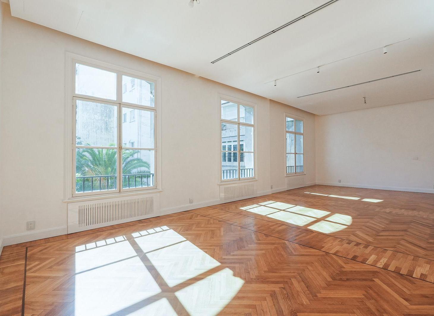 Foto de Venta Departamento 3 Ambientes 157 m² con dependencia Edificio, imagen 3