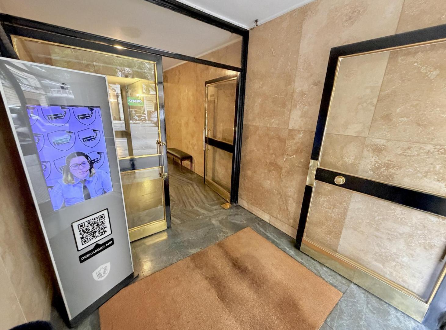 Foto de Venta Depto semipiso 3 ambientes de 121 m2 con dependencia en Recoleta, imagen 2